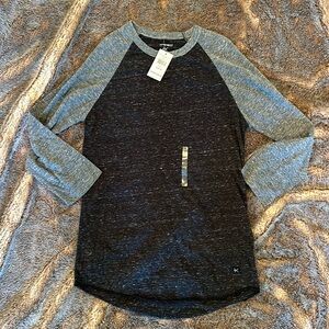 Depart West Buckle Tee Shirt NWT Size Small